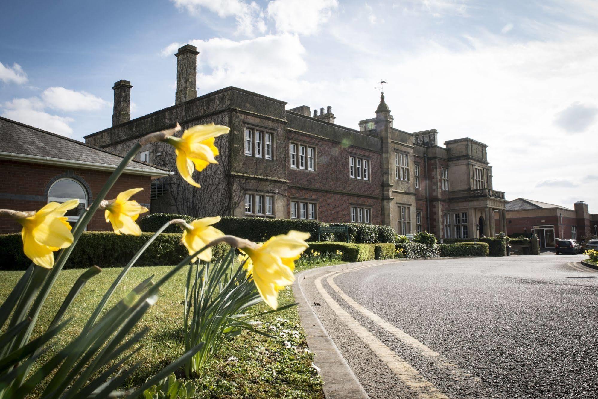 De Vere Cranage Estate Holmes Chapel Exterior foto